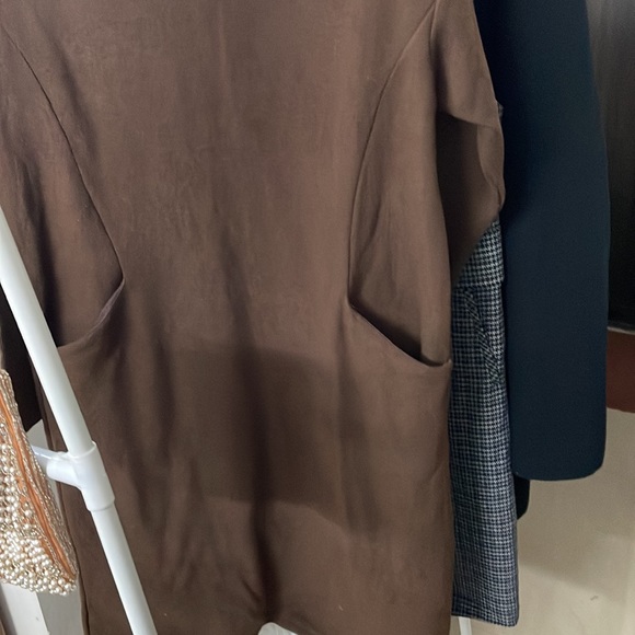 Beautiful Korean (highneck) dress - Picture 6 of 12